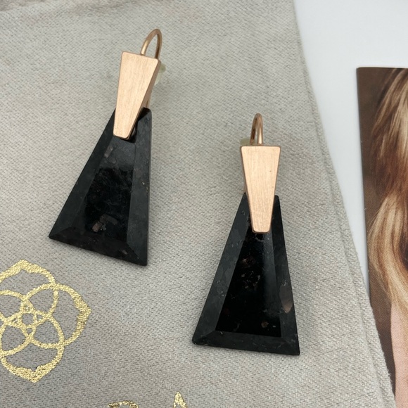 Kendra Scott Jewelry - Kendra Scott Collins Small Drop Earrings - Rose Gold + Black Stone